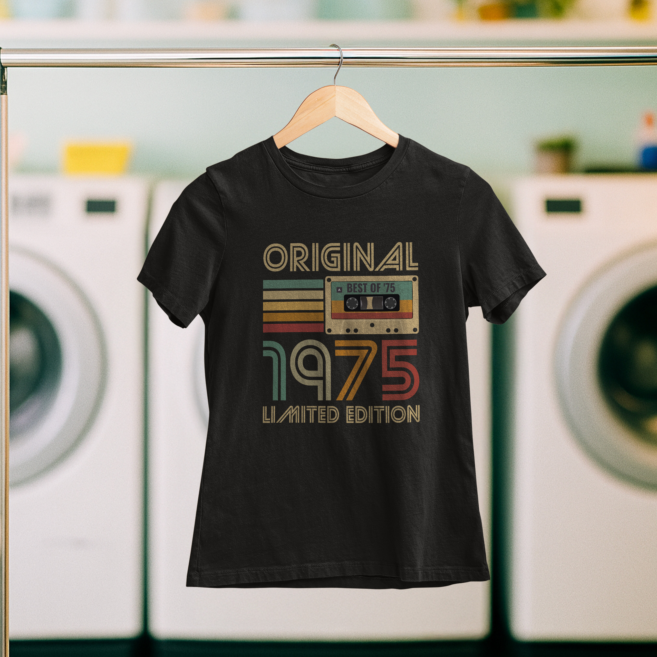 Koszulka damska czarna 1975 kaseta - obrazek 5