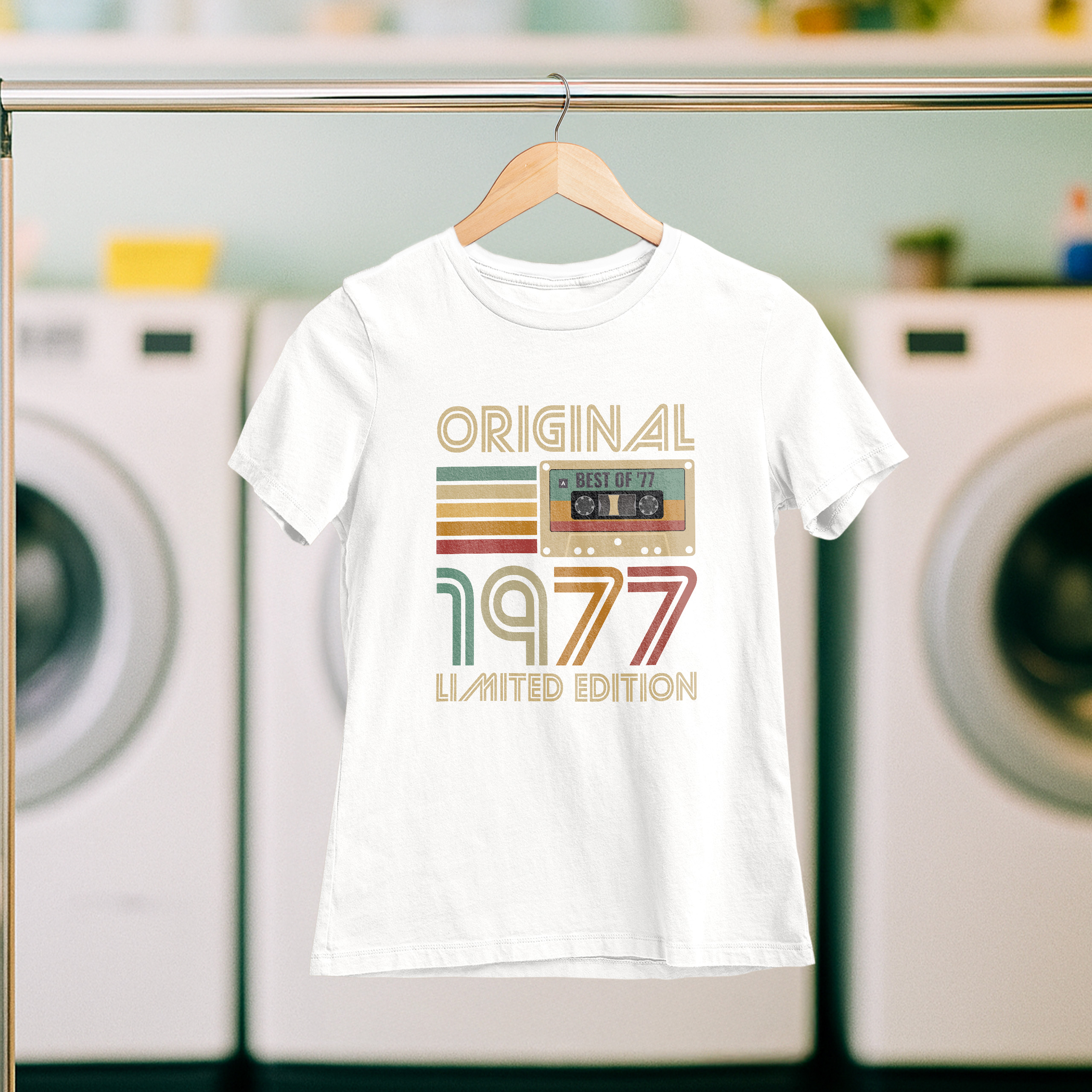 Koszulka damska biała 1977 kaseta - obrazek 5